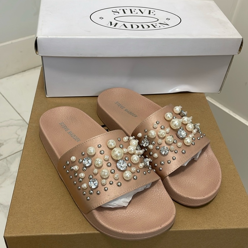 Steve Madden Jewels Slipper